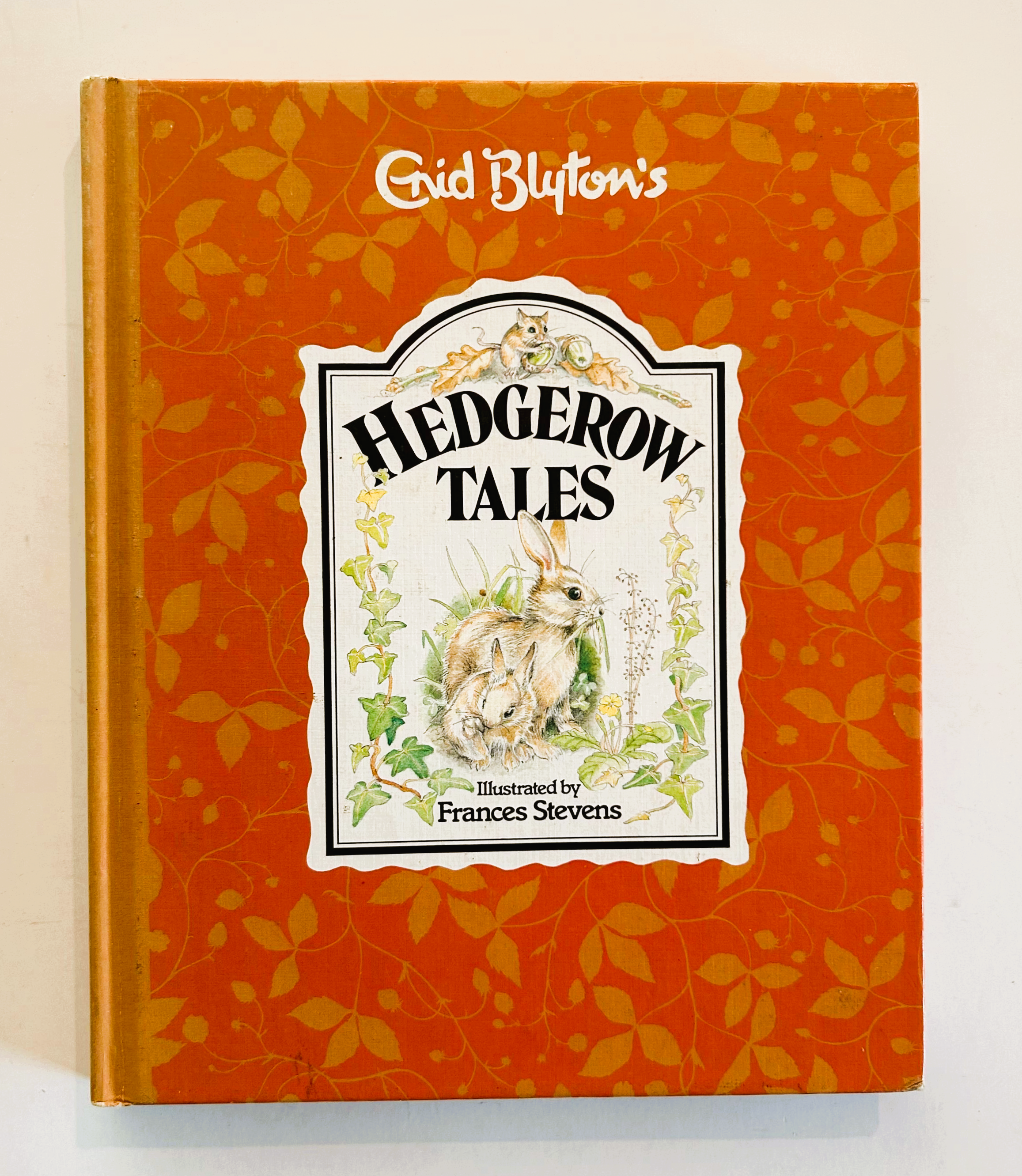 Enid Blyton's Hedgerow Tales